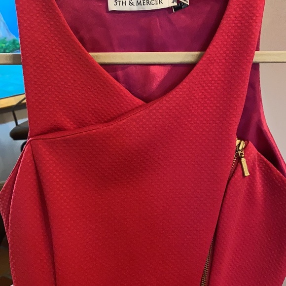 5th & Mercer fuchsia pink dress with slit - Picture 6 of 7